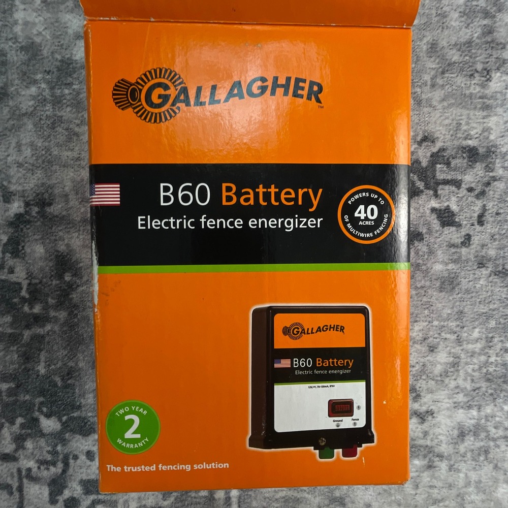 Gallagher B60 Battery Electric Fence Energizer 0.6 Joule Powers 40 Acres CIB
